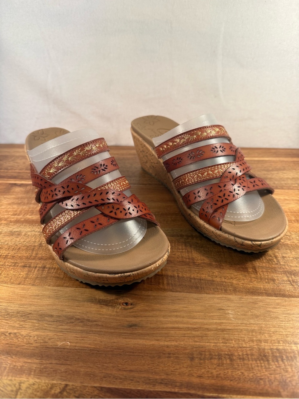Skechers Beverlee Tiger Posse Wedge Slip-on Sandals Shades of Brown Sz 7.5 NWOT
